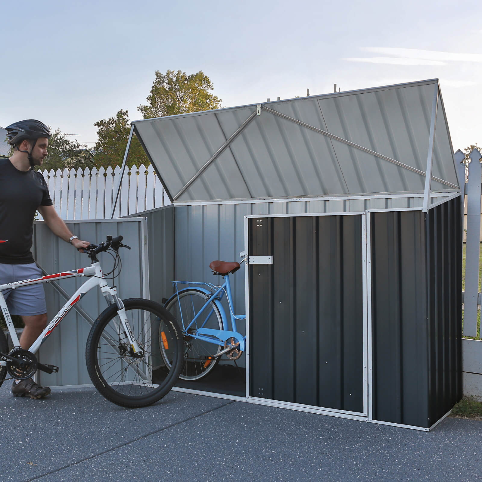 Absco 7 x 3 Monument Metal Bike Store
